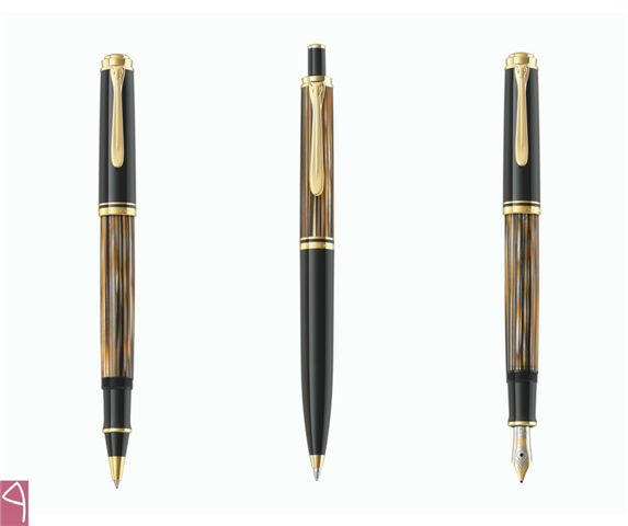 Pelikan bruin